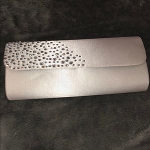 White clutch